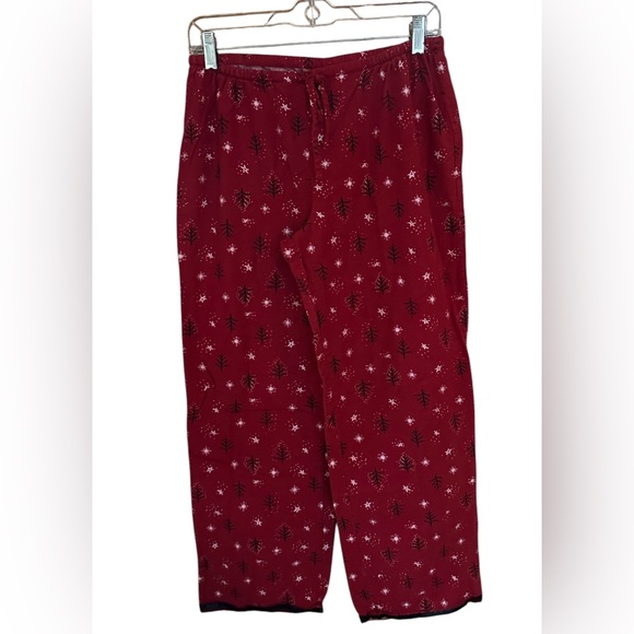 Ellen Tracy Pajama Set Womens Tree Star Red Black Christmas. Womens Size Small. - Picture 5 of 8